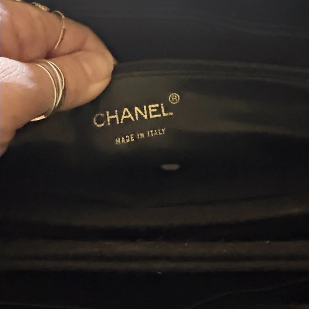 CHANEL Black Quilted Leather Shoulder Tote with Gold Chain - Picture 10 of 17